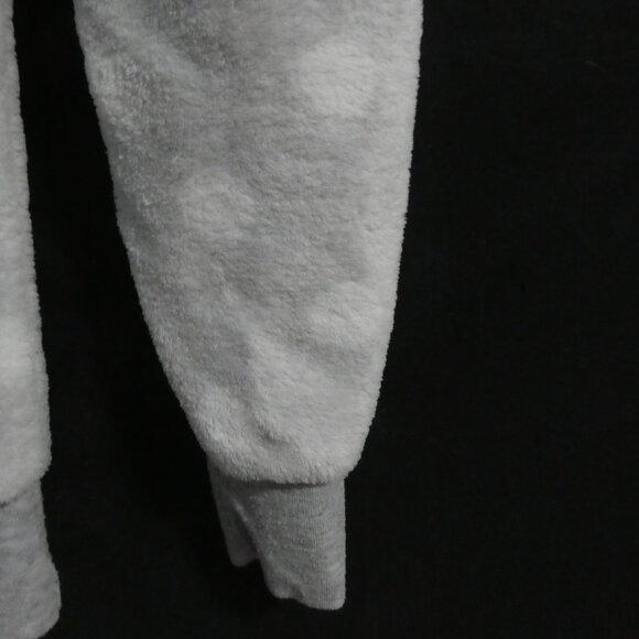 GEORGE | small (7-8) | Fuzzy Fleece Grey Pajama Bottoms W/ White Dots - Picture 16 of 16